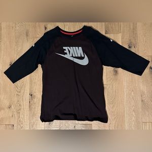 Nike 3/4 Sleeve Shirt